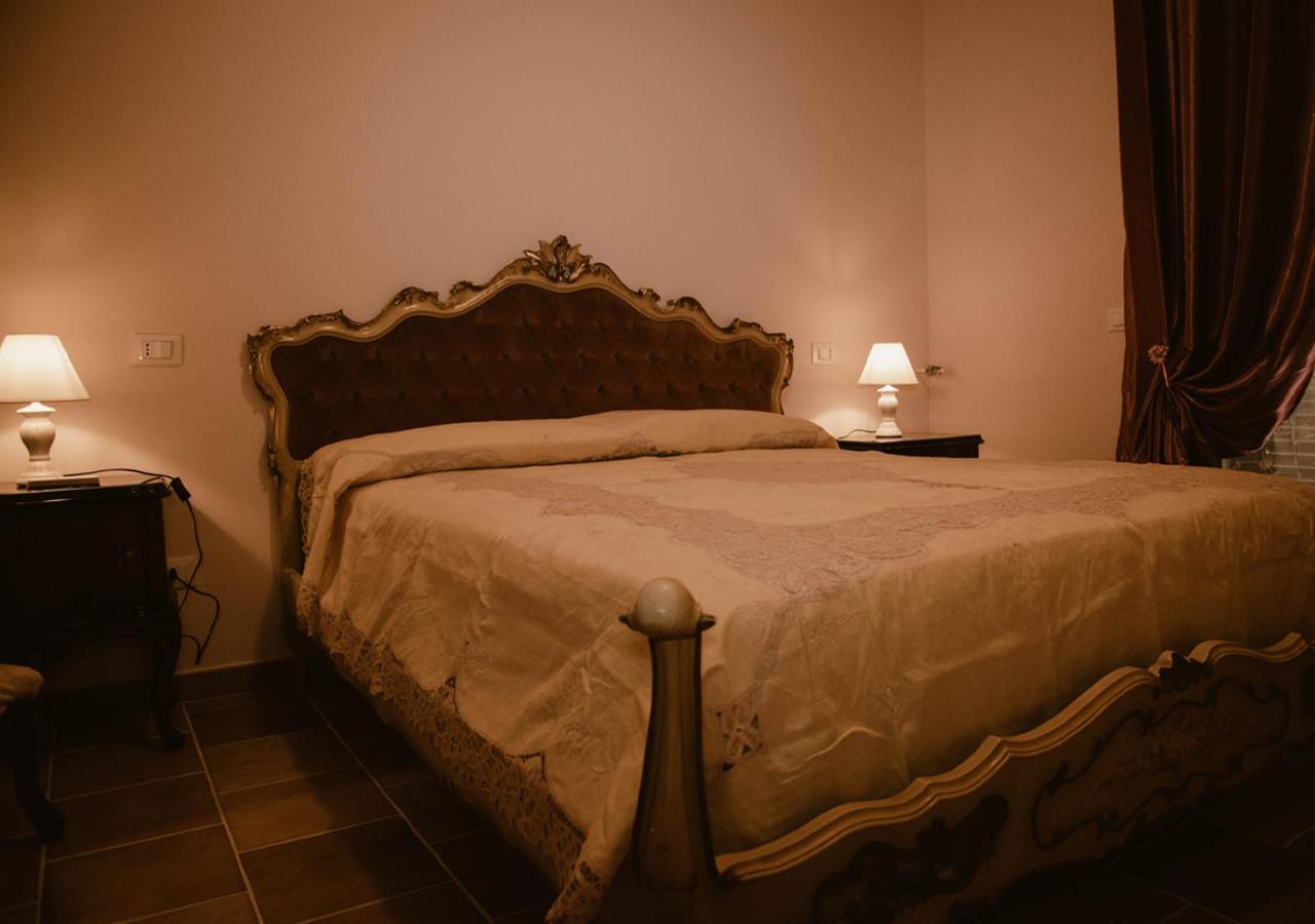 Villa Silvia Marco Simone ภายนอก รูปภาพ